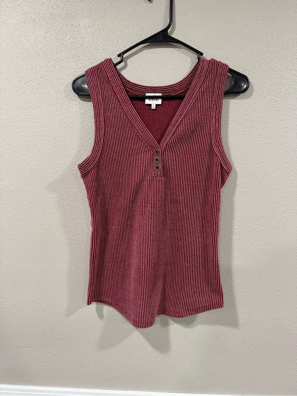 BKE Ribbed Henley Tank Top in Burgundy - Picture 2 of 5
